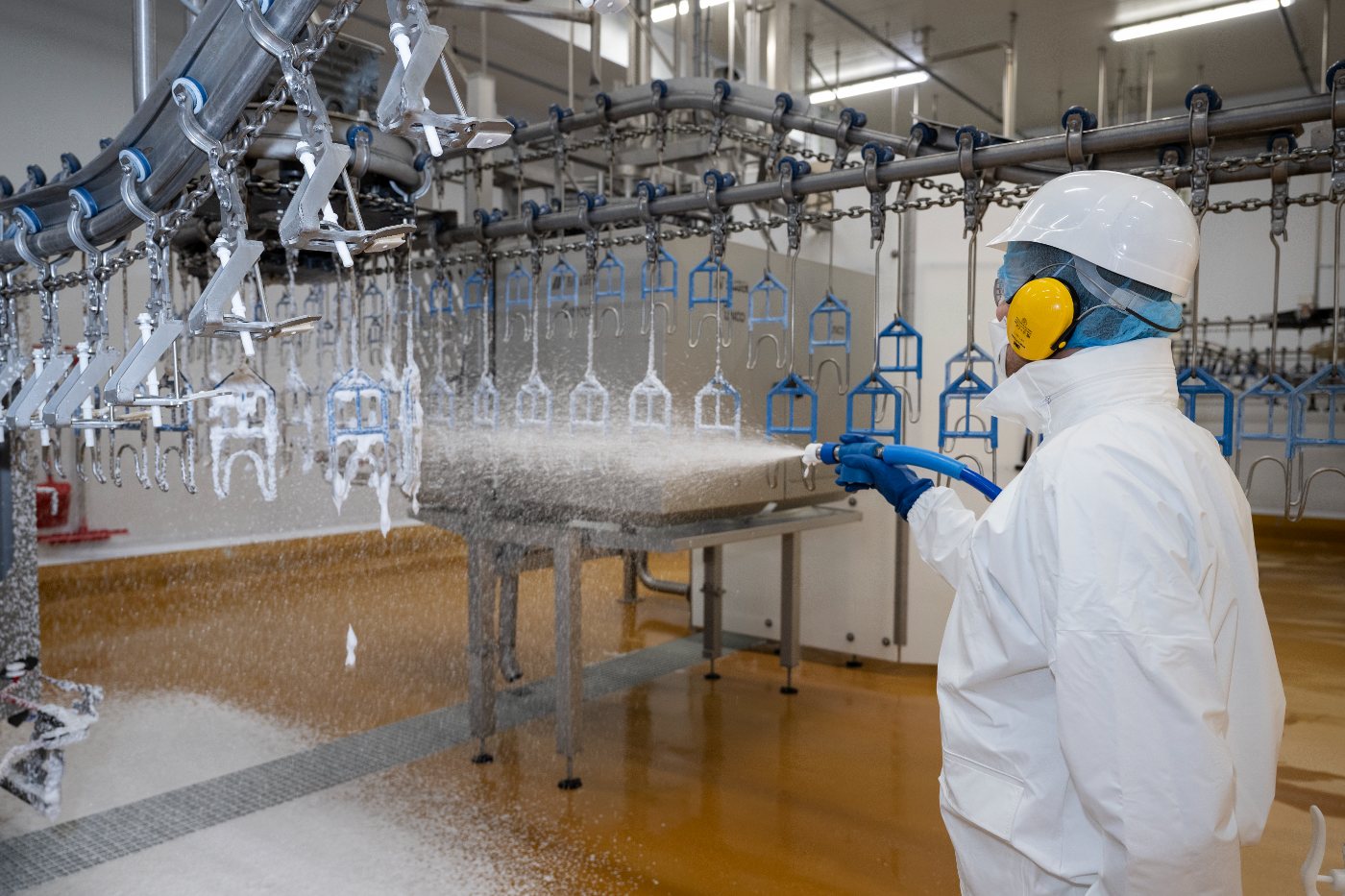 Cleaning a production line