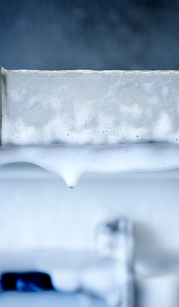 Automated cleaning systems for the food and beverage industry