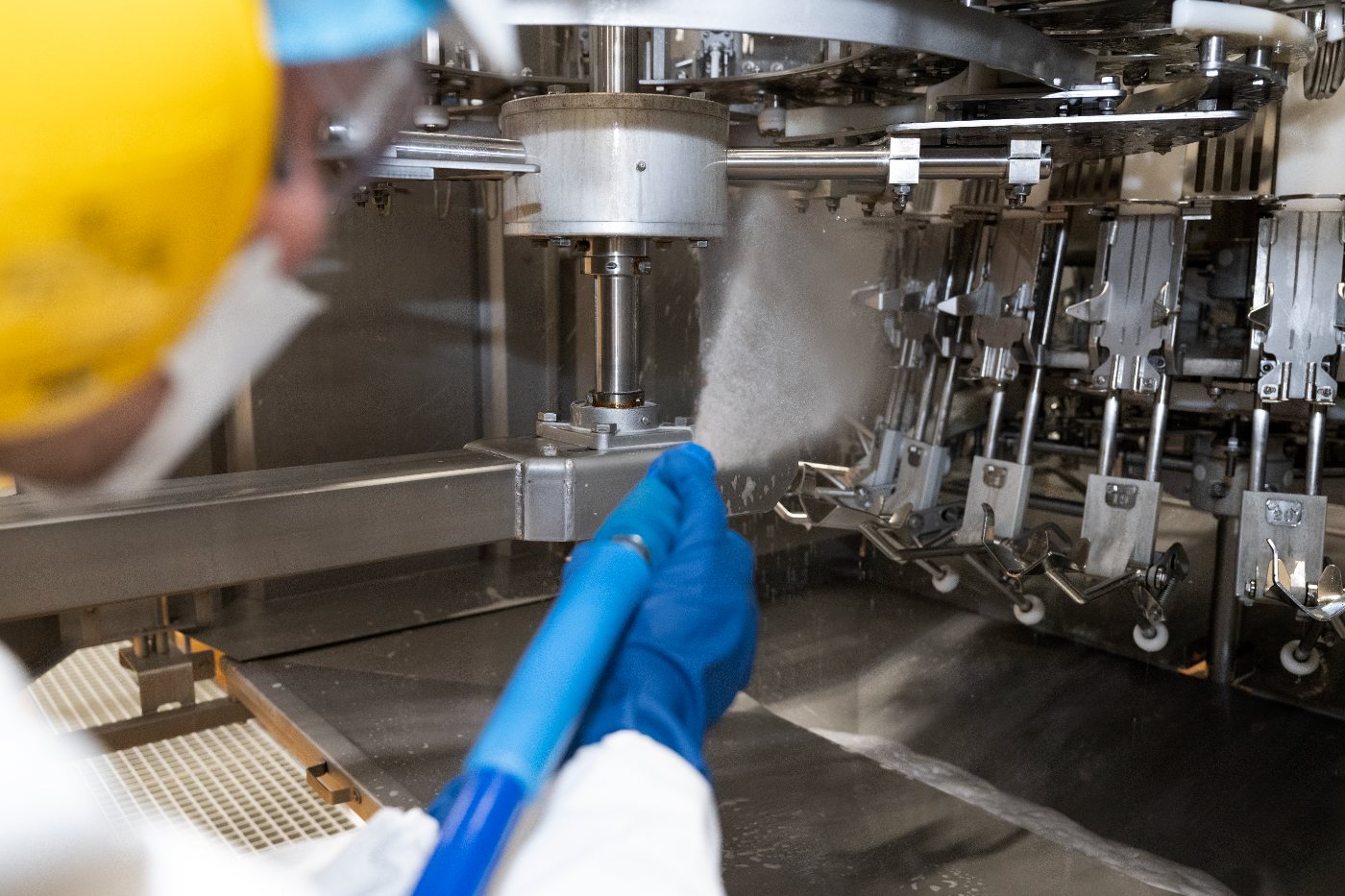 Foam on production equipment